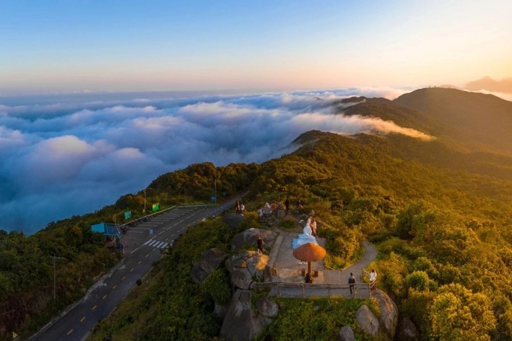 Trải Nghiệm Trekking tại Đà Nẵng Từ Núi Đến Biển